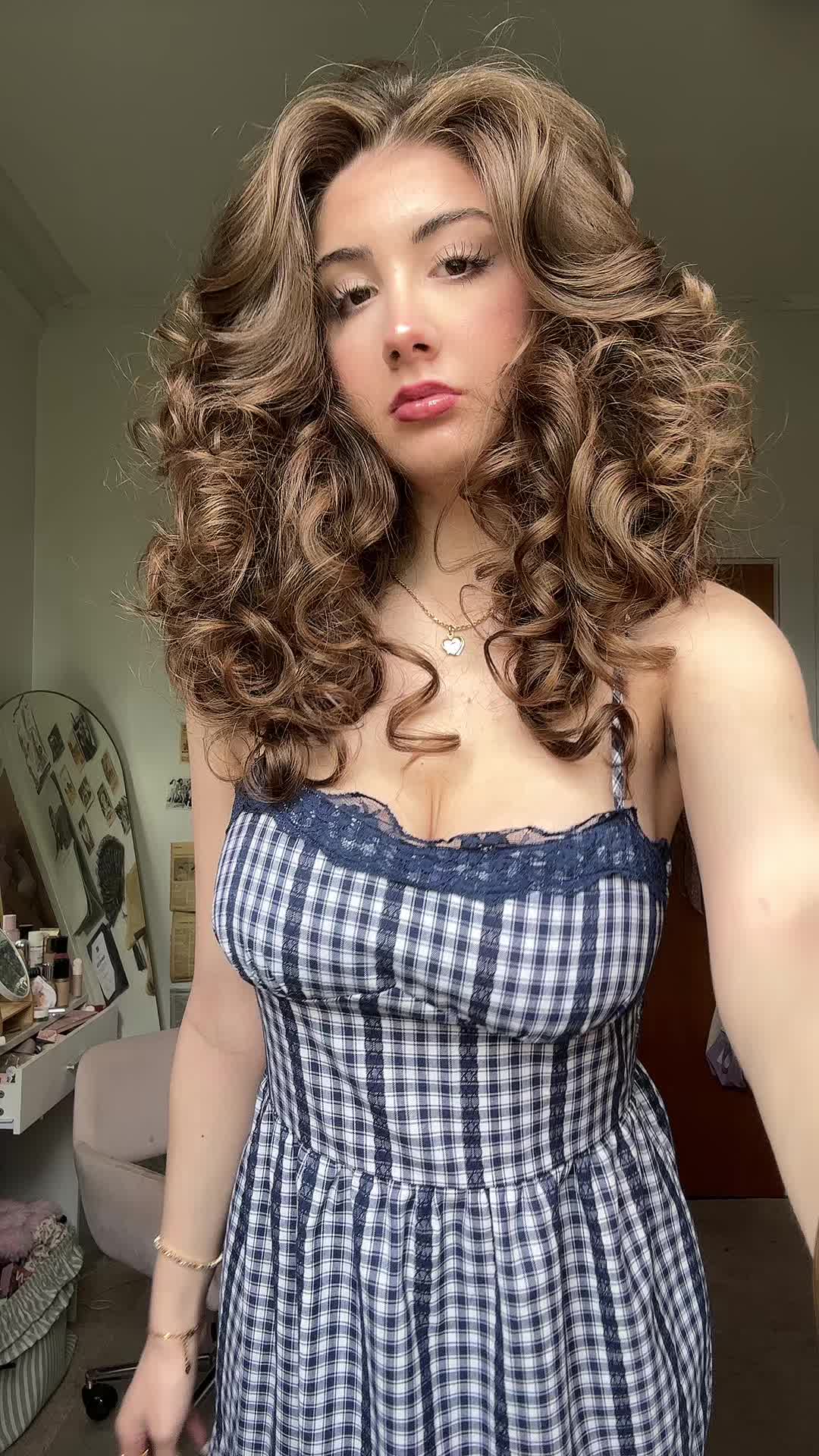 @Ana