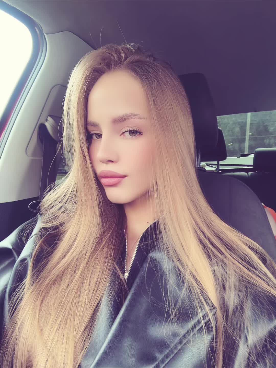 @алёночка🎀