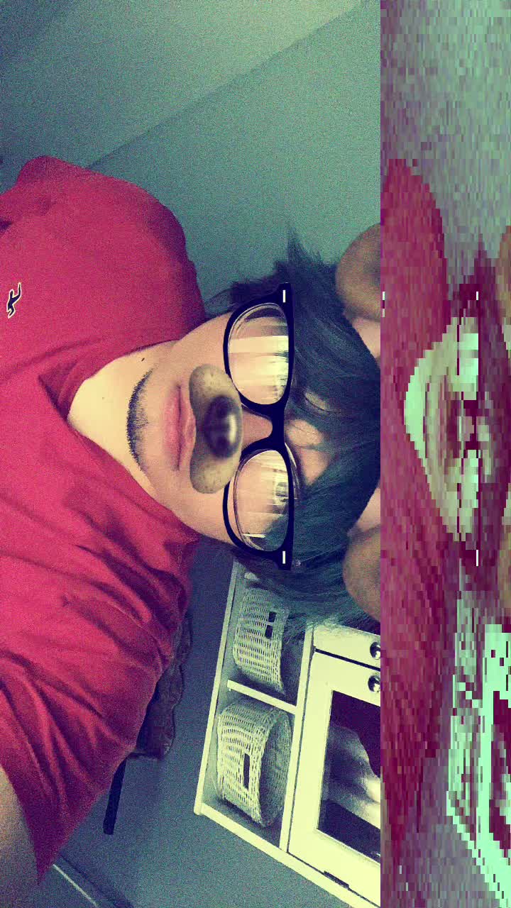 @p1nk_cyanide