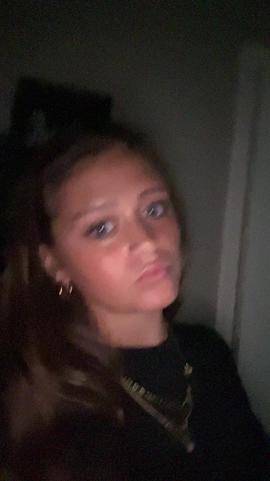 @🤪olivia_spamz💗