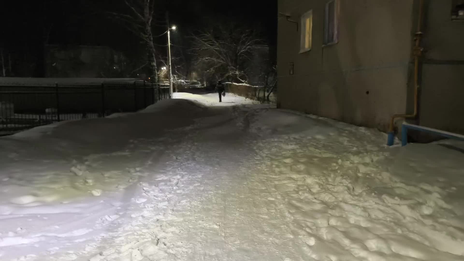 @Y0k1