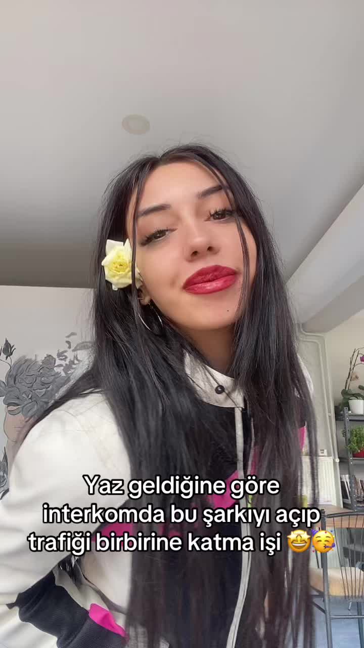 @✨