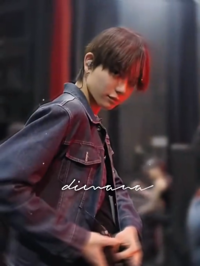 @versᯓ★.ᐟ