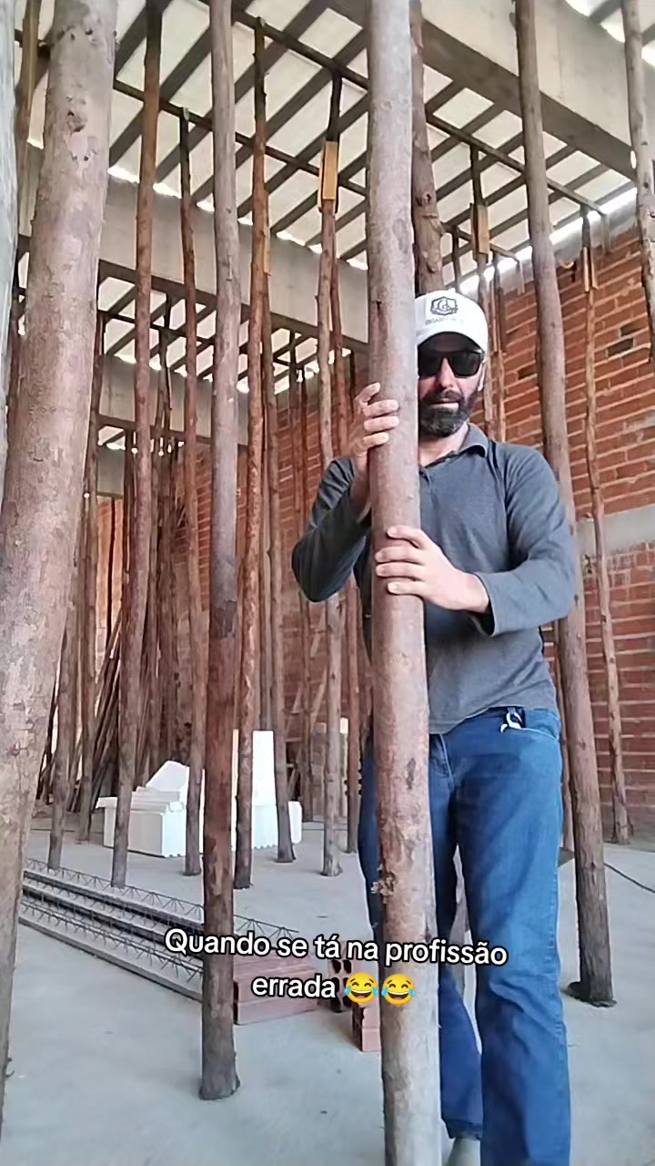 @Pedreiro debochado 🤠