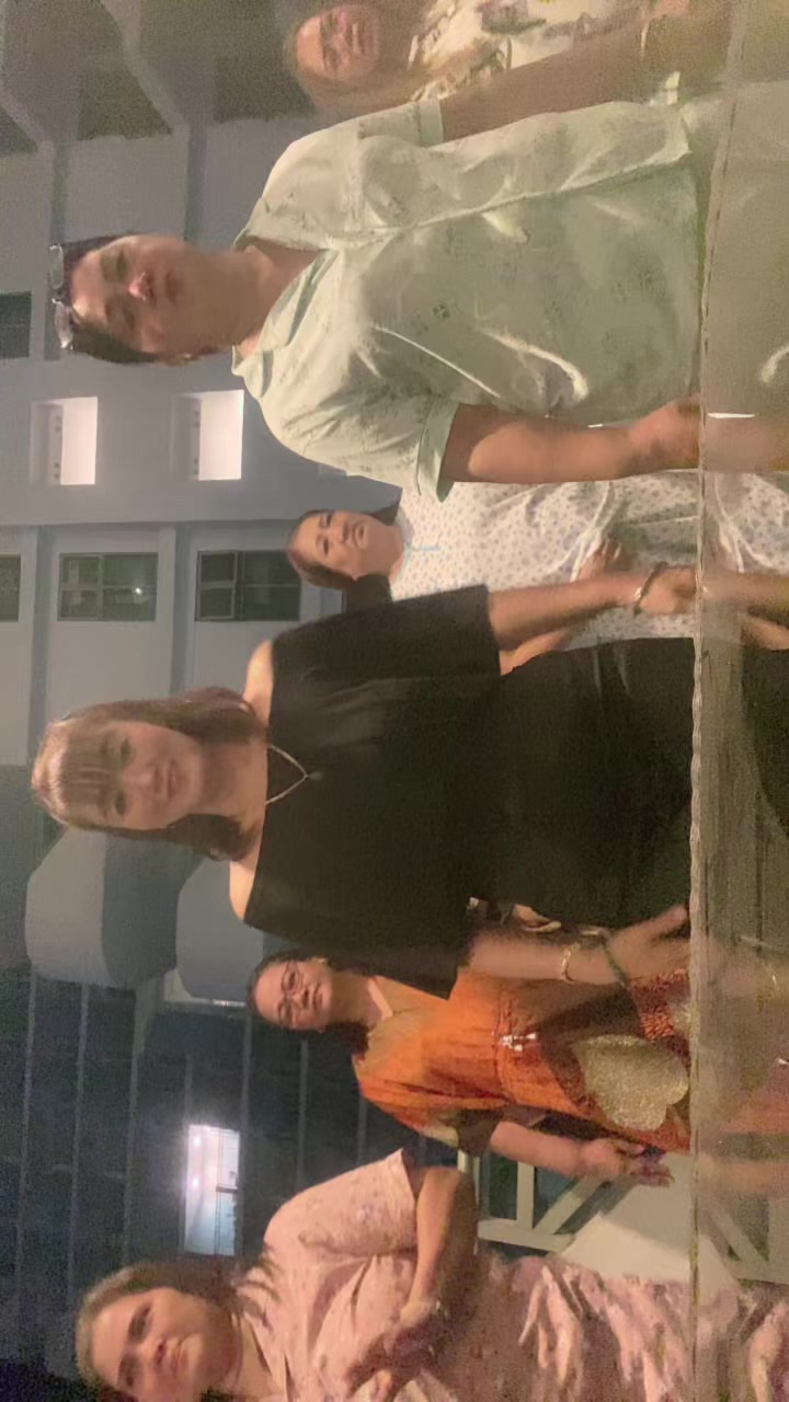 @Madam Lola
