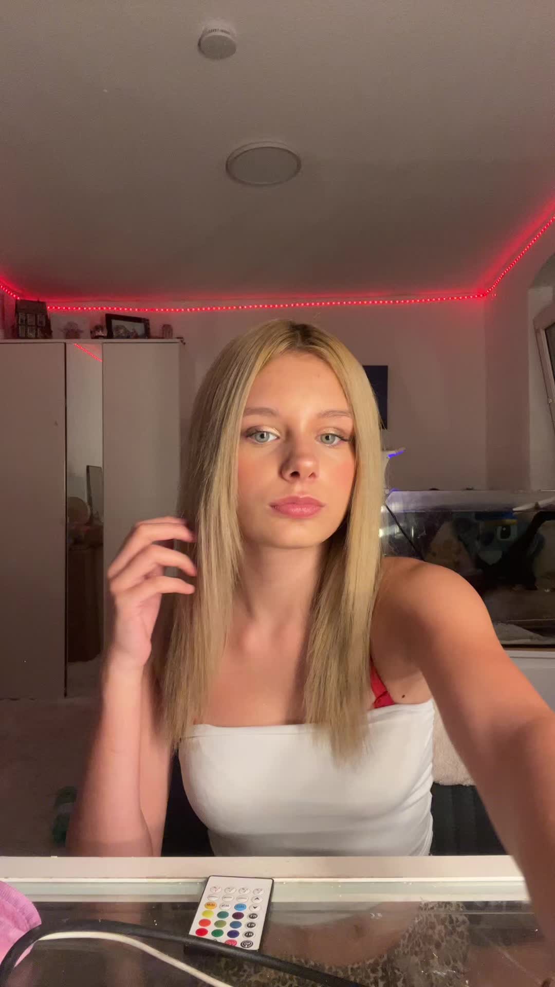 @Mariella✝️