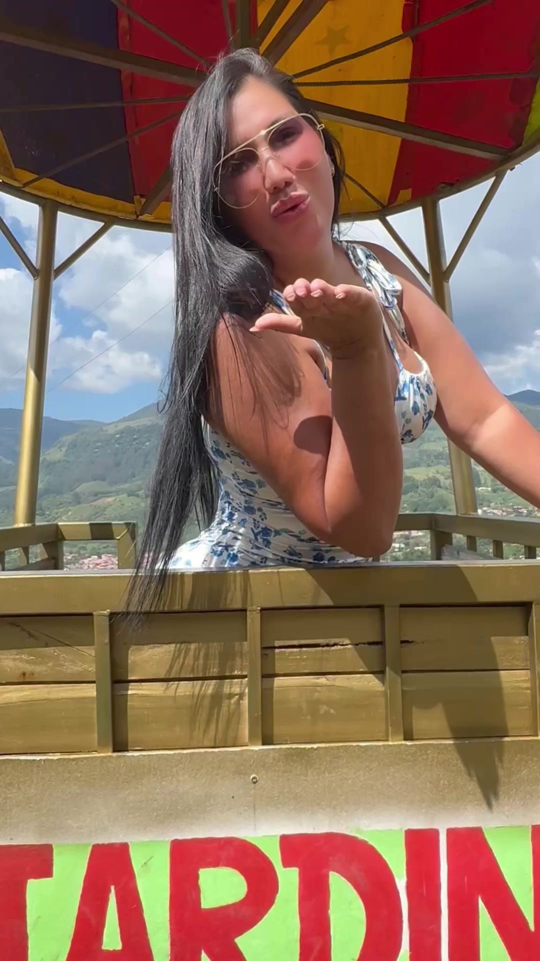 @Elicam201