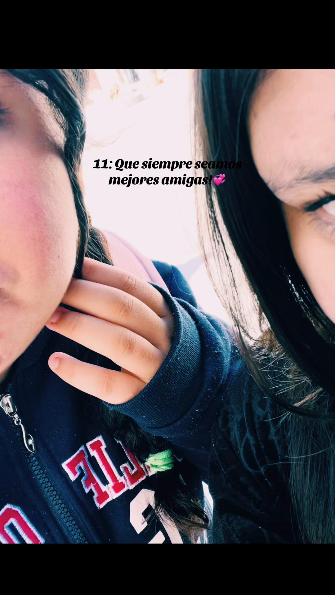 @adri_avila00