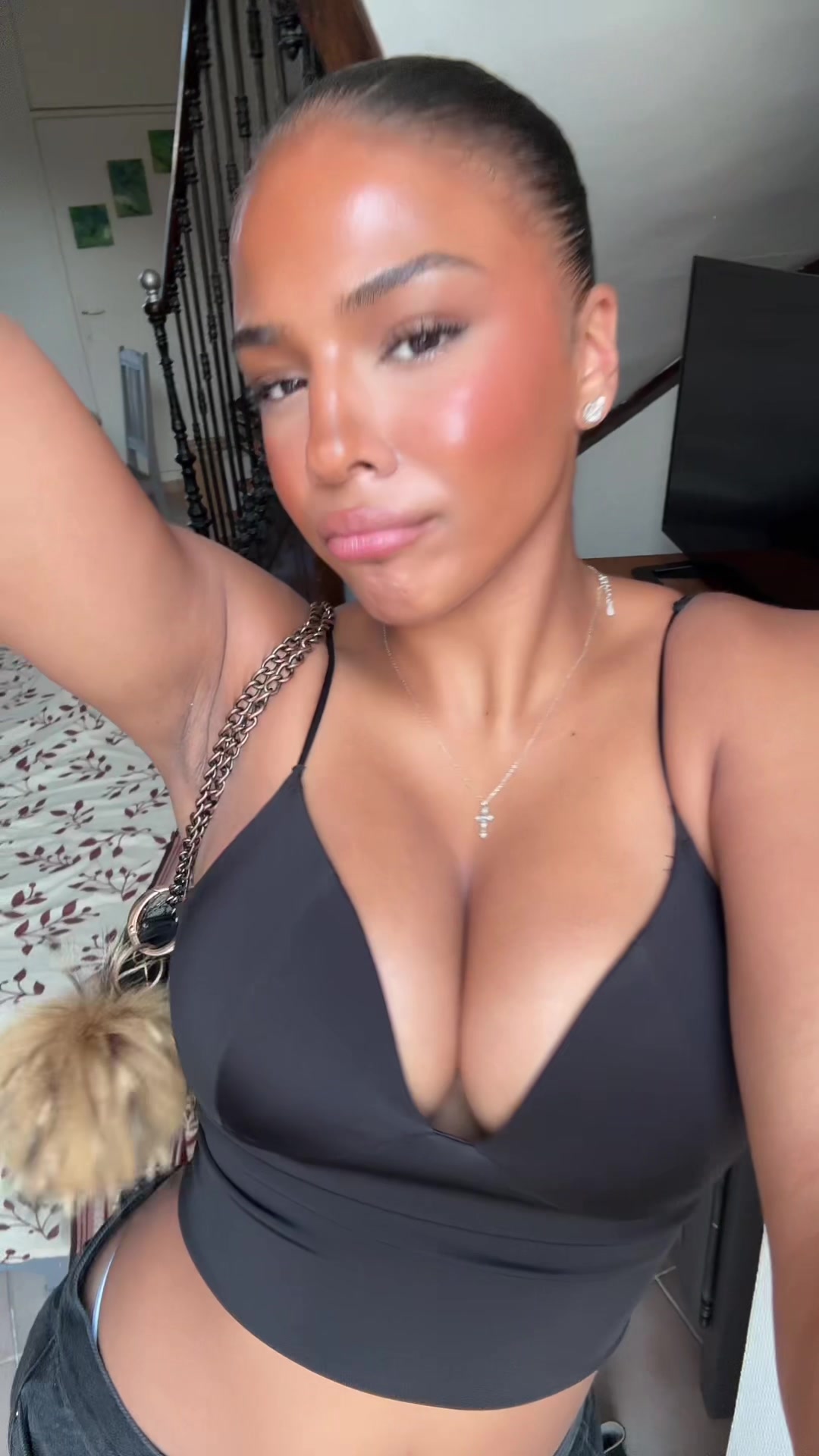 @Mia
