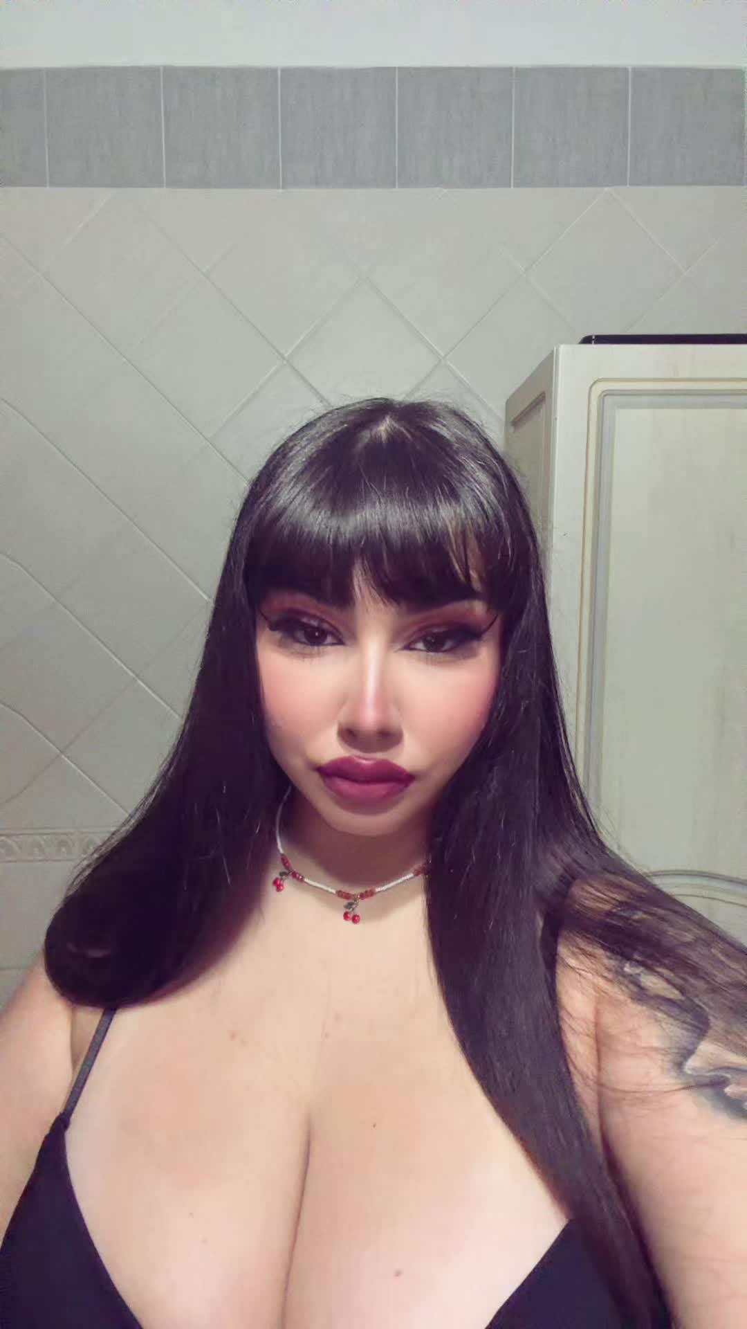 @𝒜𝓊𝓇𝑜𝓇𝒶 𝑀𝒶𝒹𝑜𝓃𝓃𝒶🐉