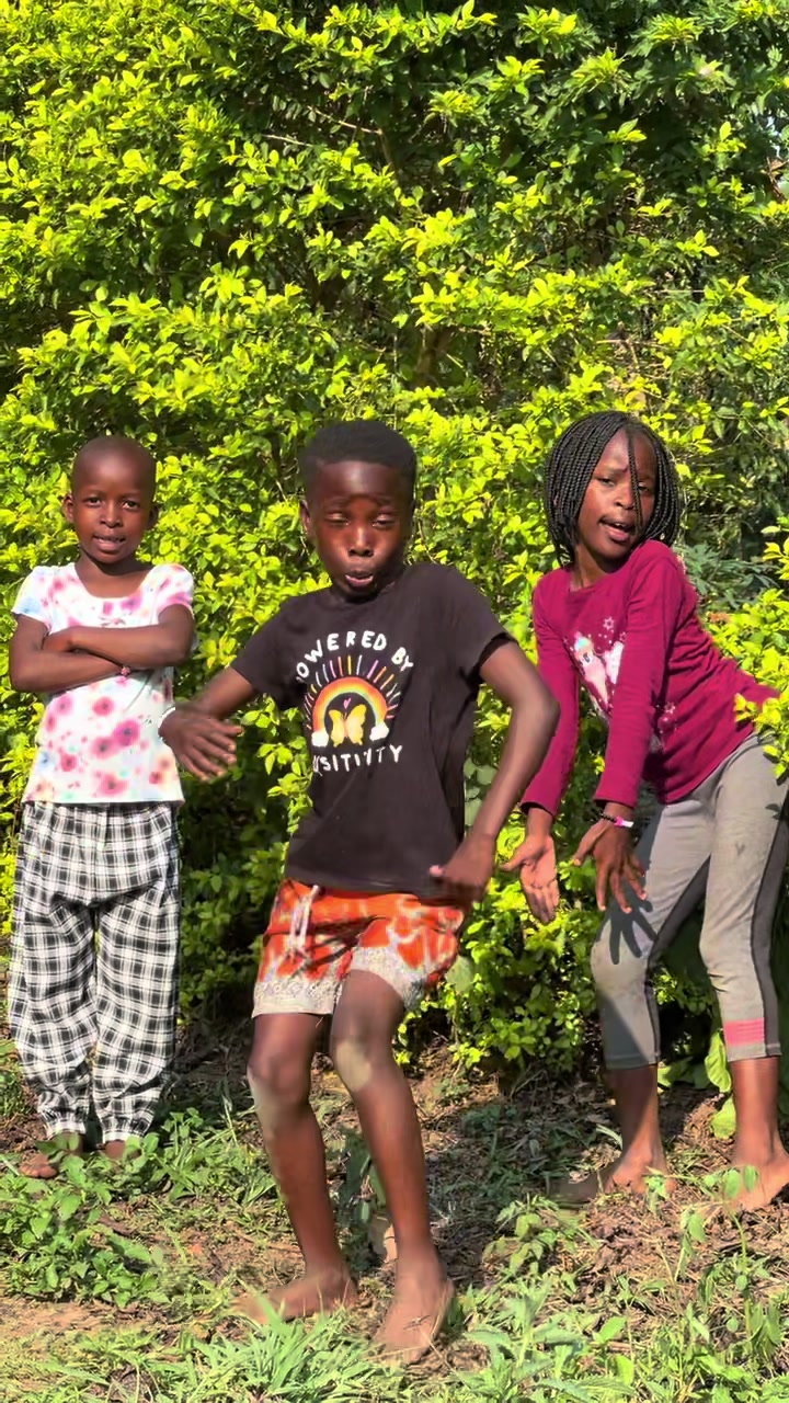 @DREAM HUDSON GIRLS 🇺🇬