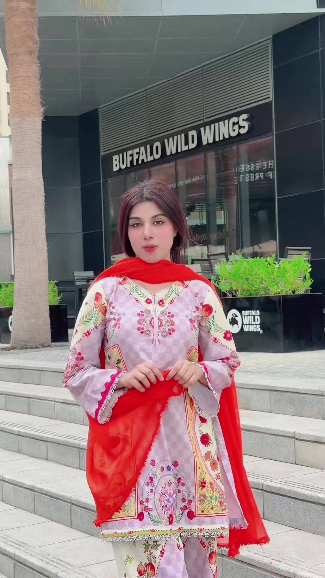 @Uroojkhan