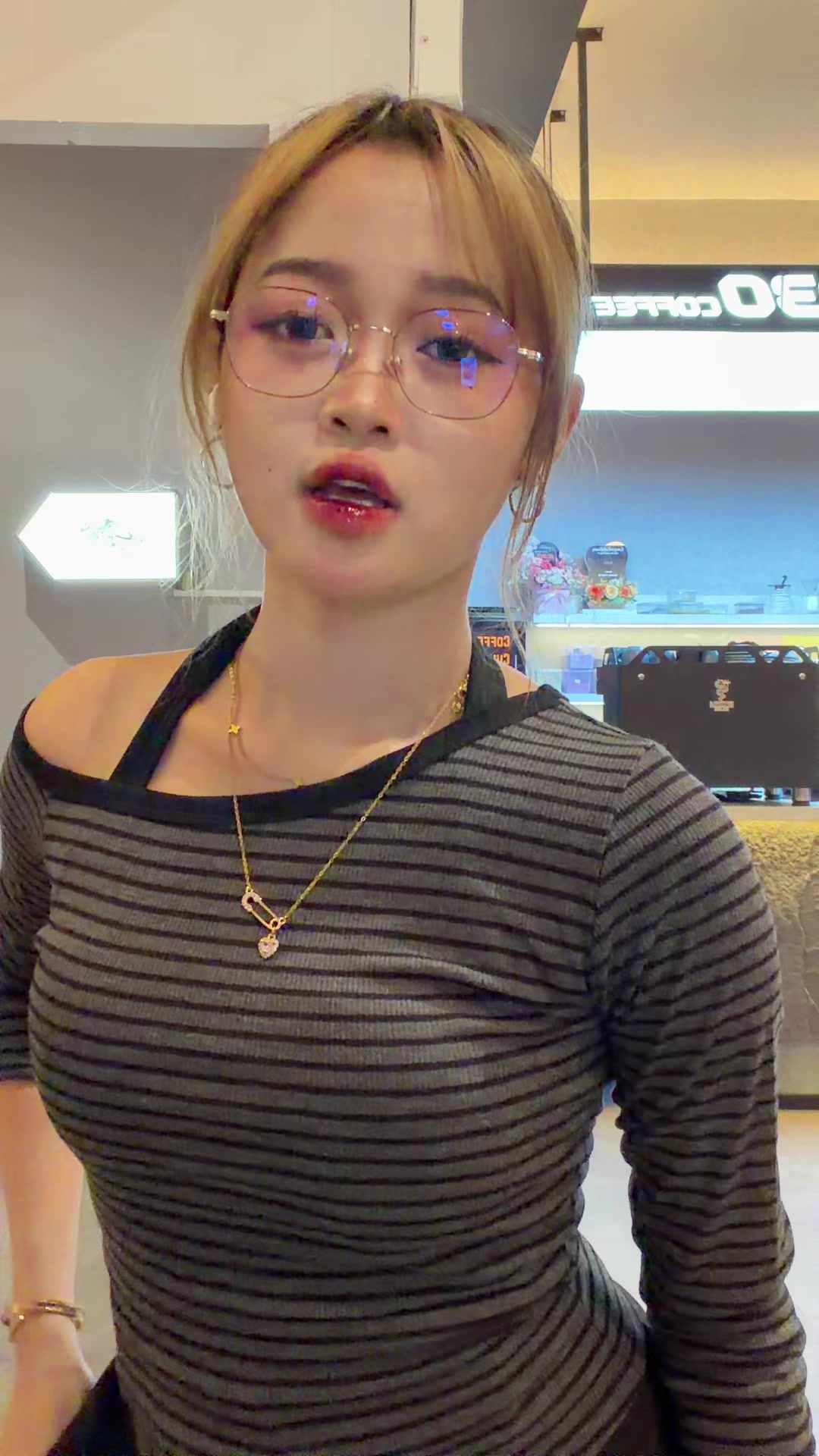 @viviiii