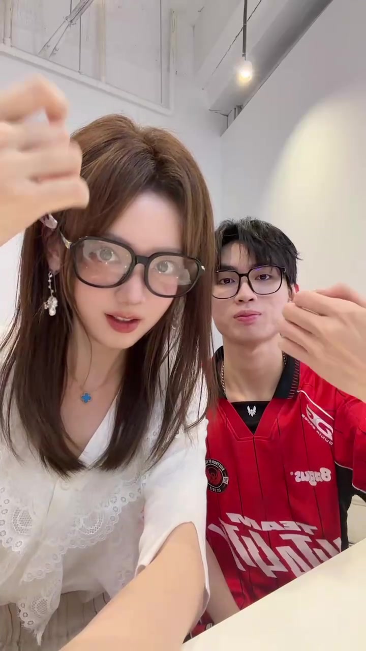@HoK Esports