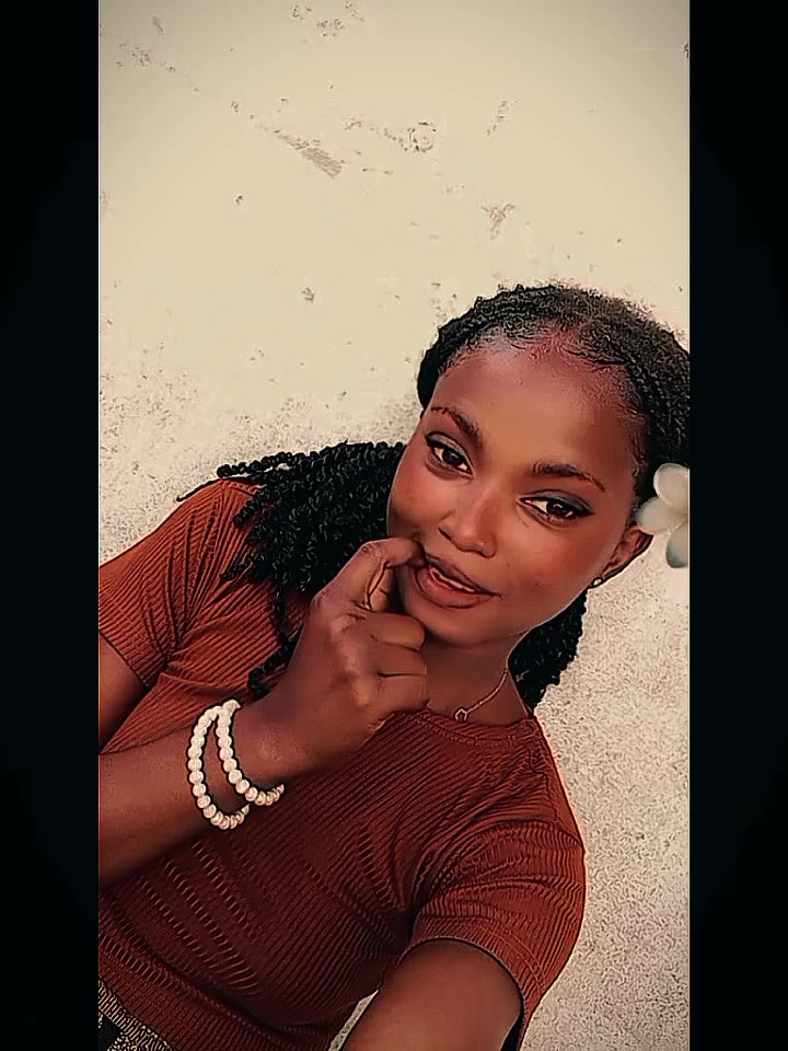 @Majestade Keyss🦋🖤