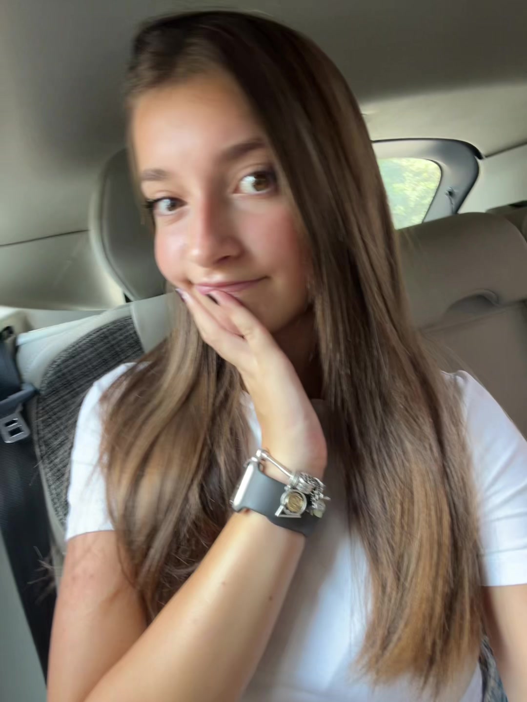 @nicolee