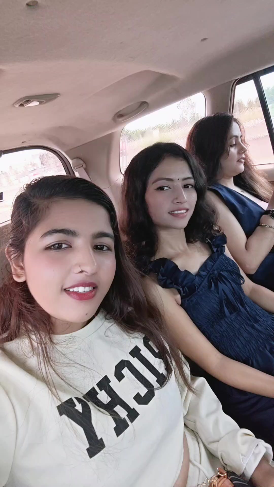 @Anveet Koirala 🇲🇲🇹🇭