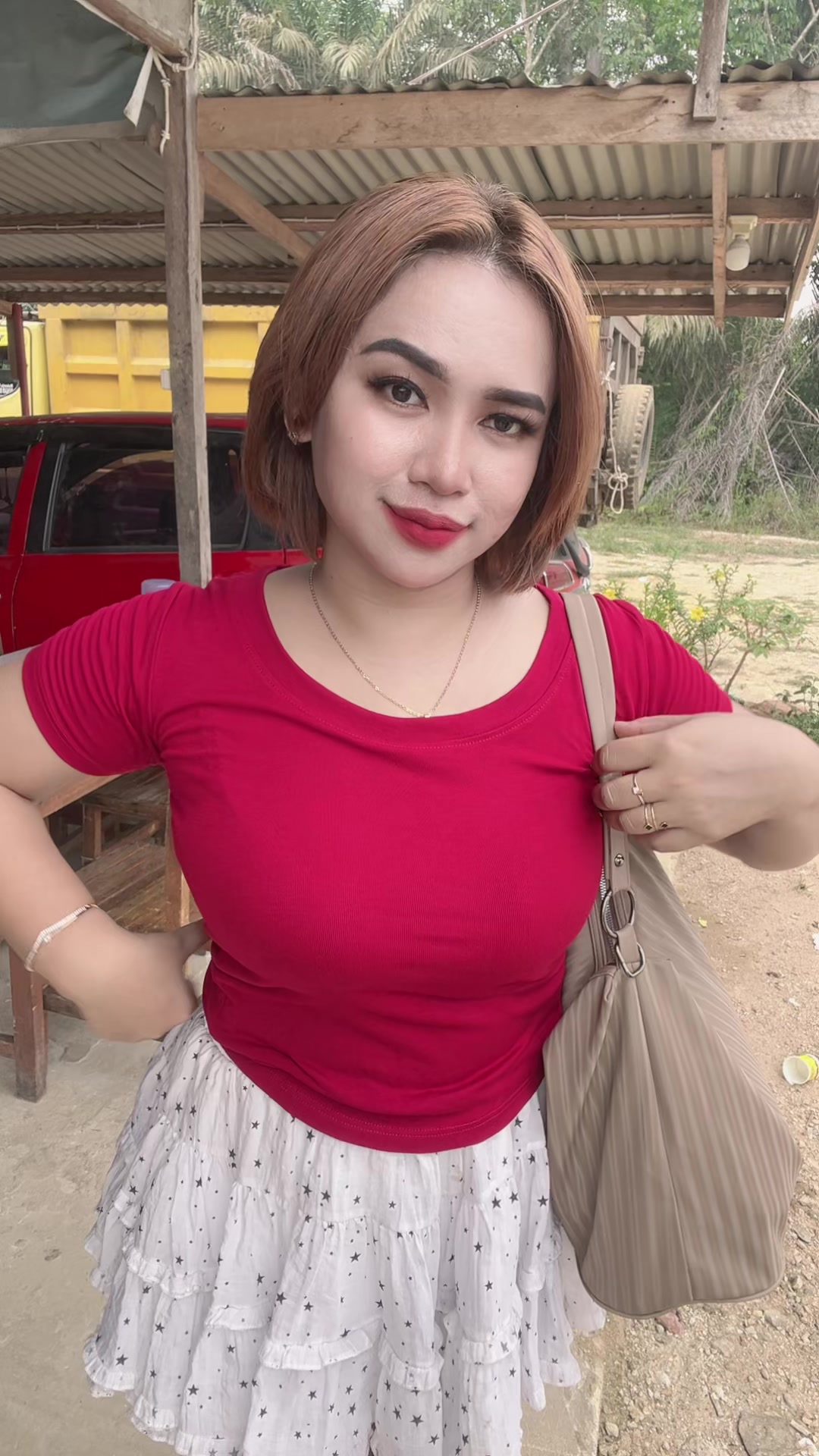 @julia frinella sari