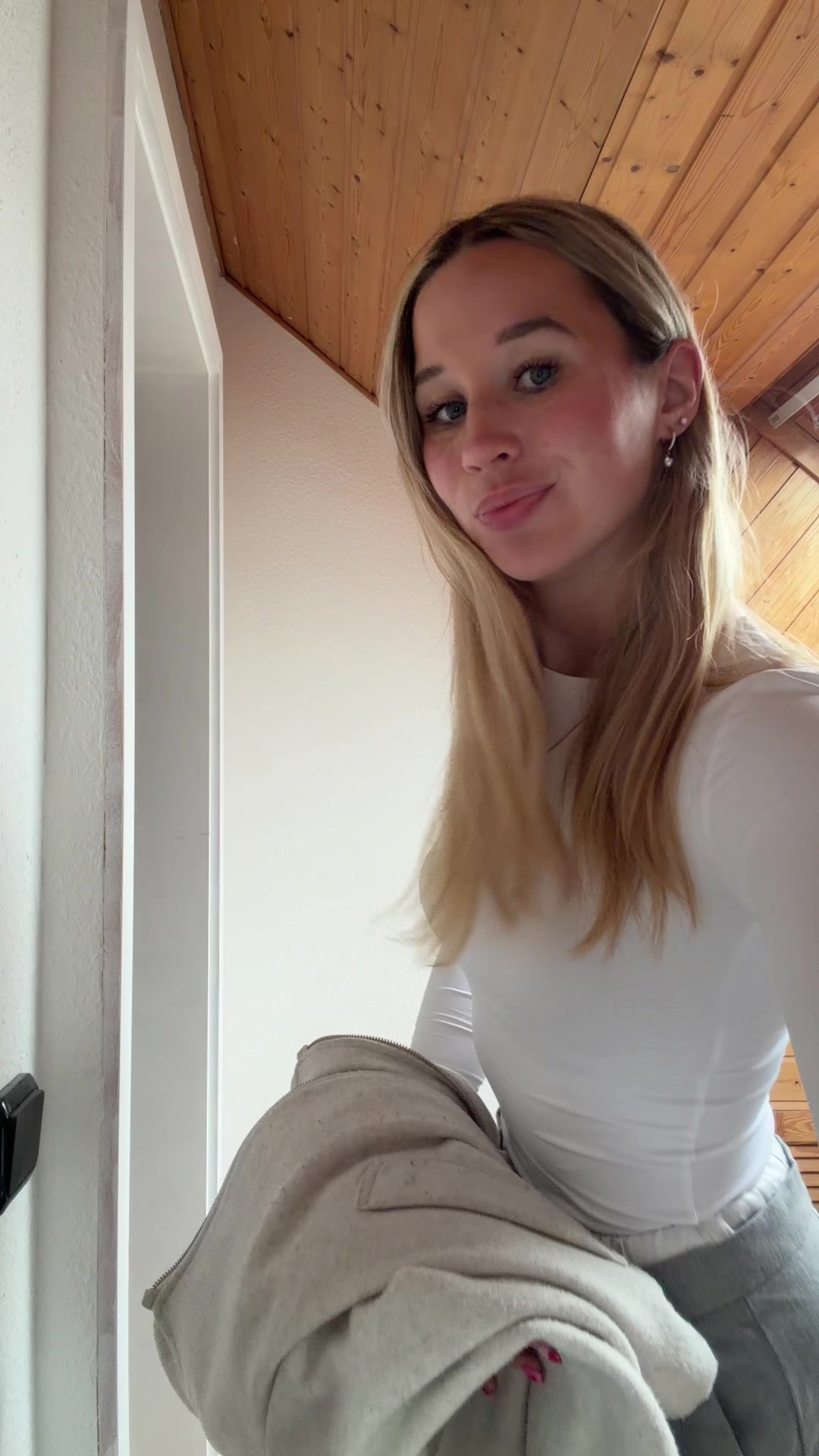 @𝓜𝓮𝓻𝓵𝓮 🌸