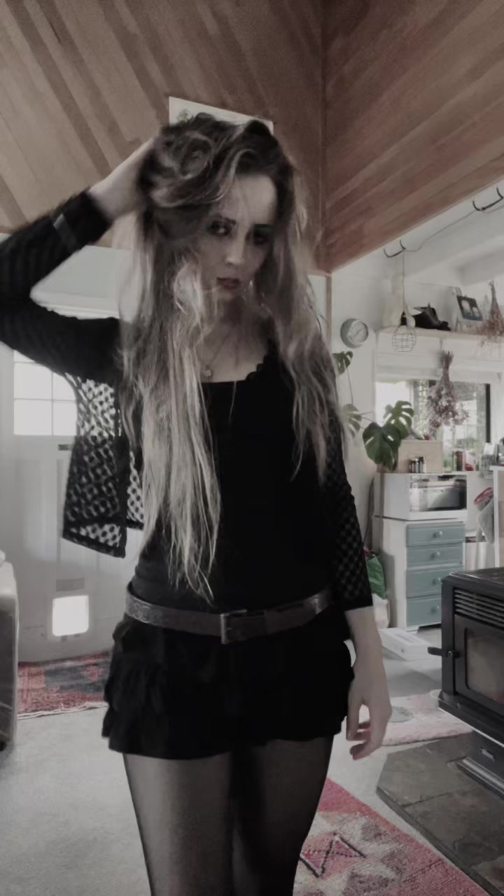 @Lo