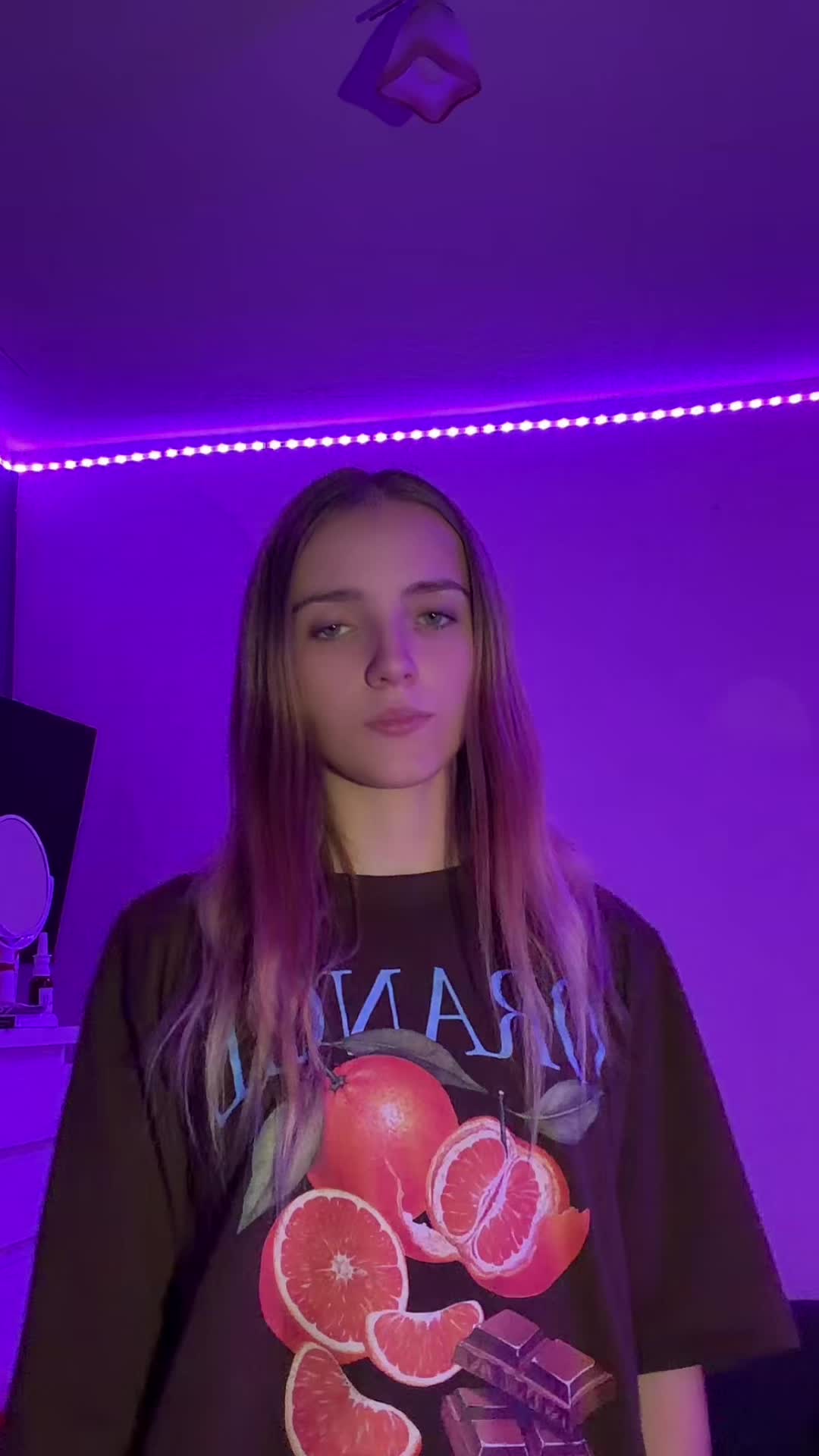 @Asiunia
