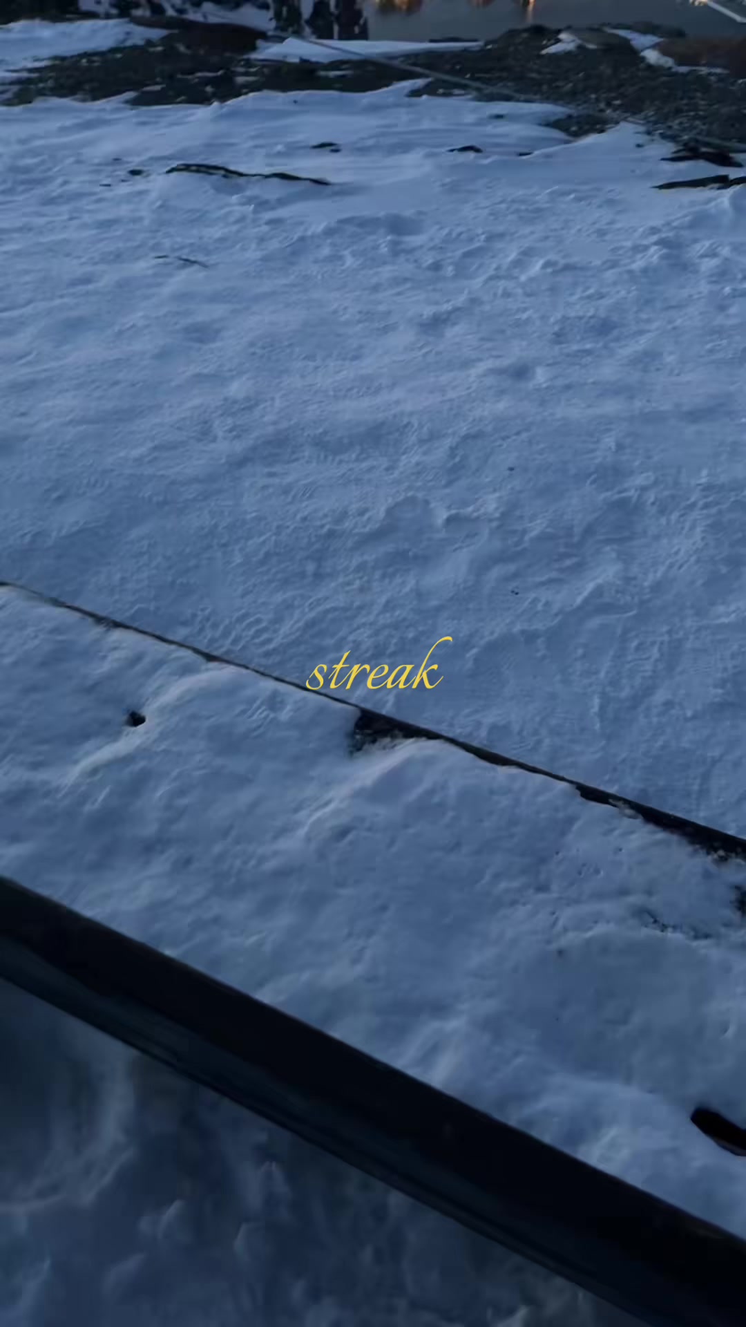 @⃟