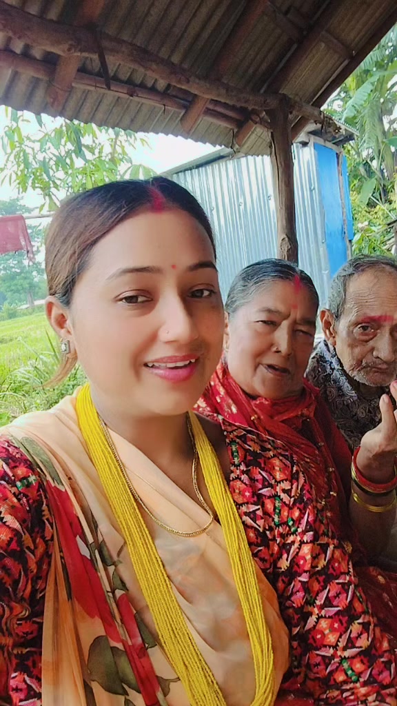 @🇳🇵☘️uma khatri🇳🇵☘️