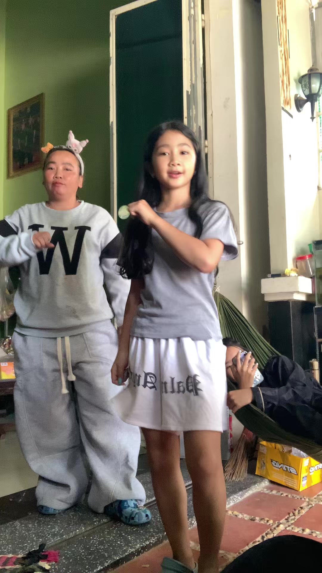 @មីងដាជើងស្តាំនាគហោះ🐉