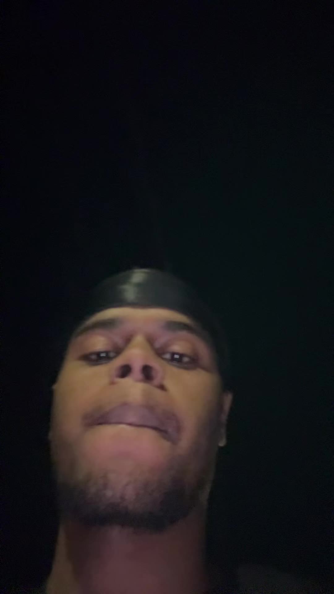 @whoevenisjosh_