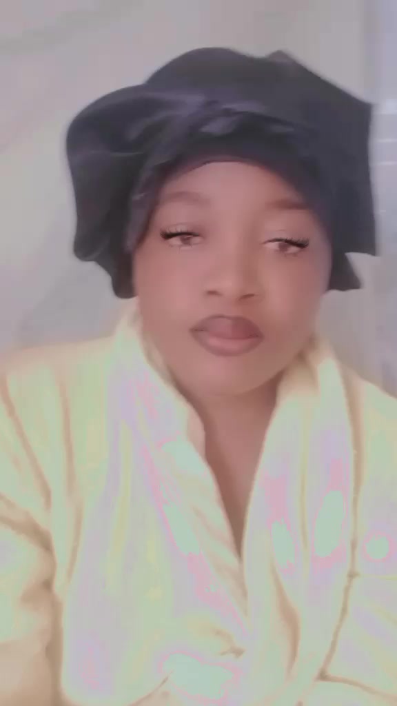 @Elizabethnam