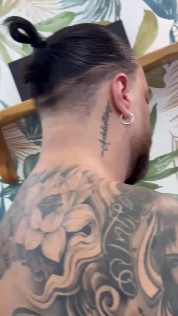 @DIAMOCI un TAGLIO
