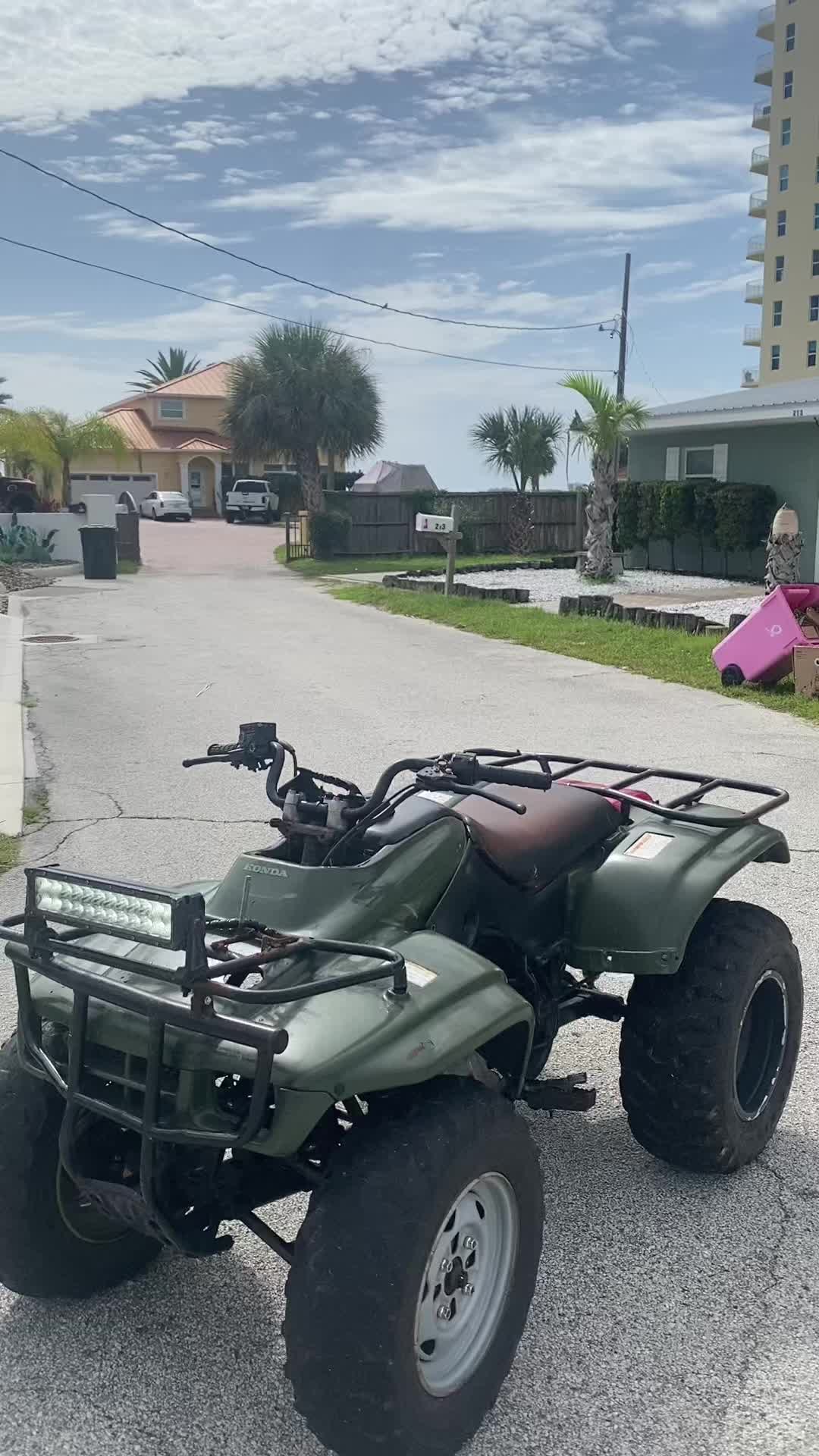 @dat._04tracker