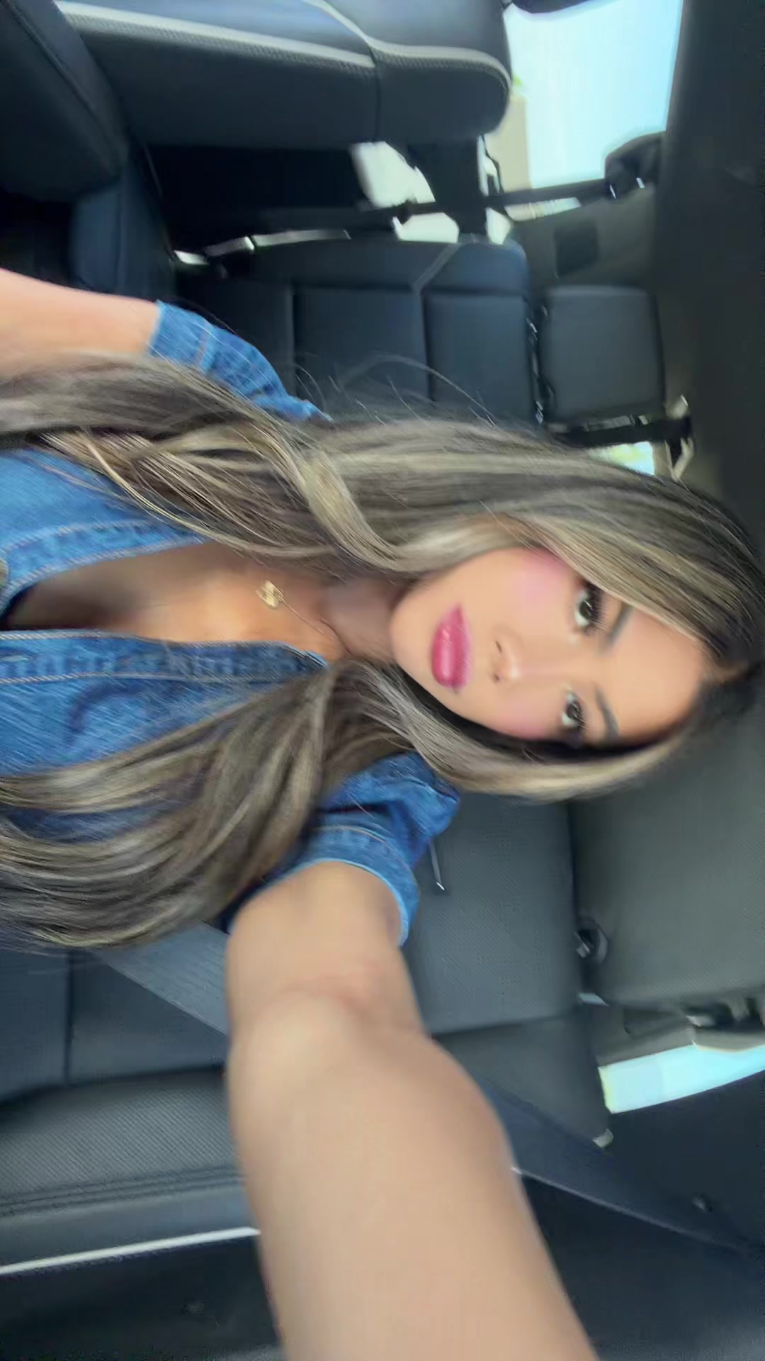 @Haileyy.monica