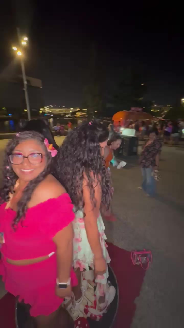 @Jesamin Esquén ♡