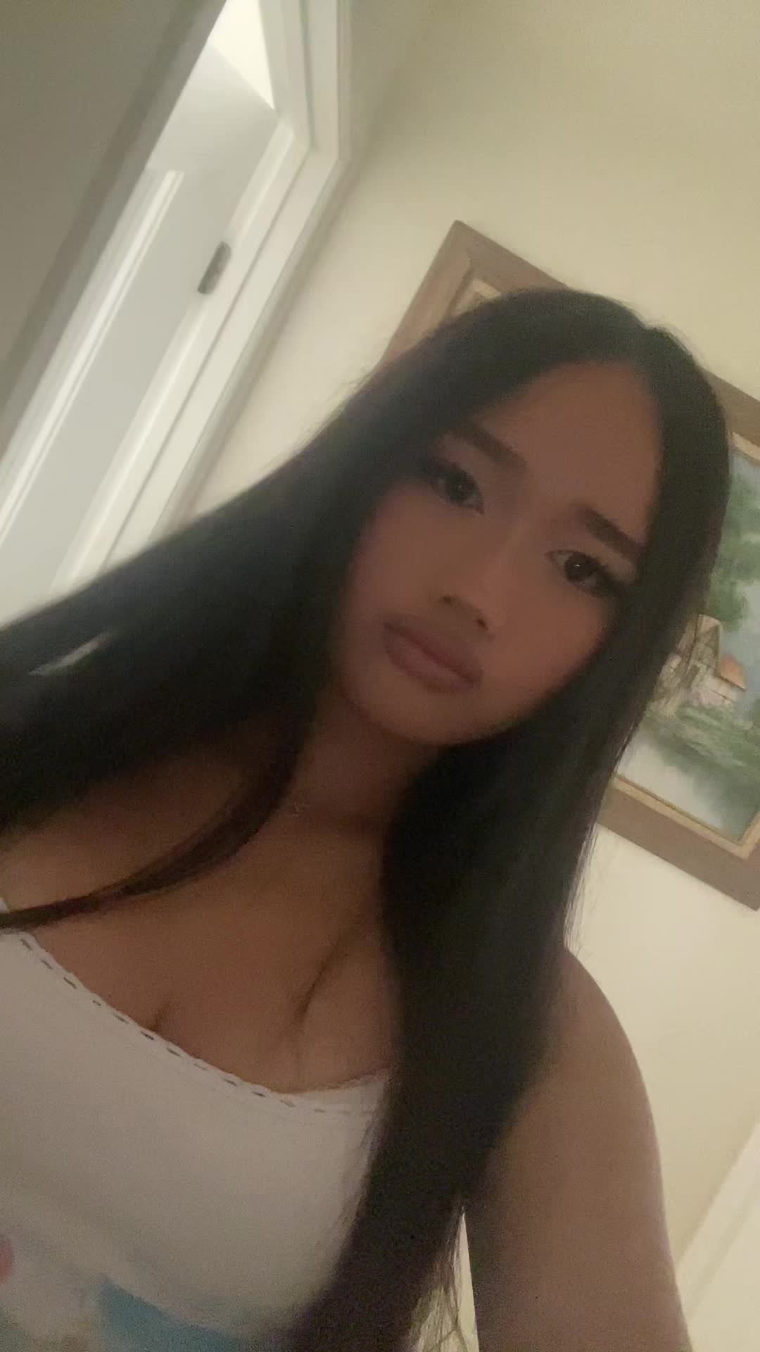 @vvvhailie