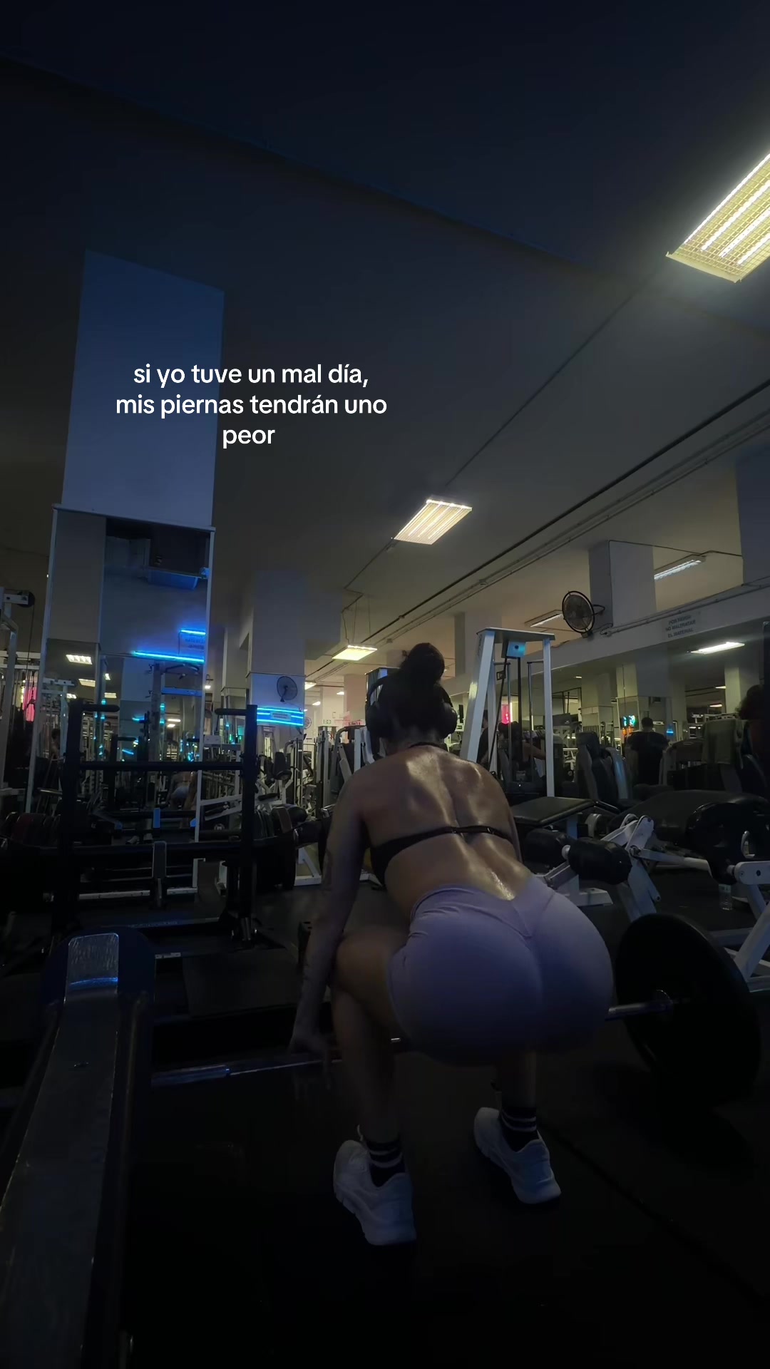 @d3lusi0n4l__