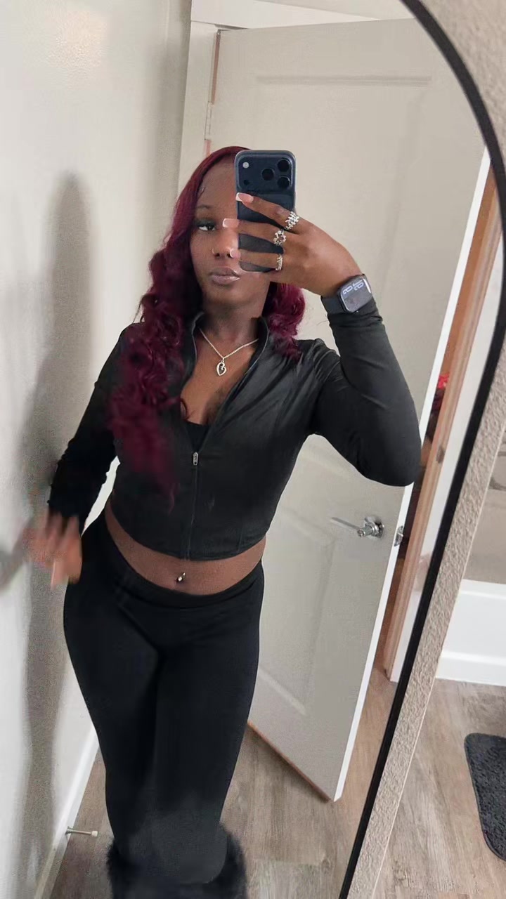 @lavishlylaay