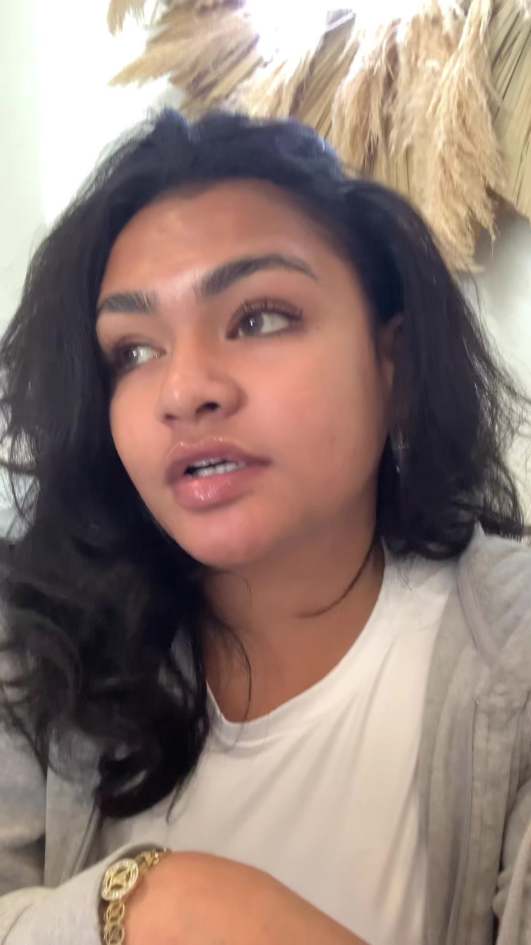 @notmamaquinn_