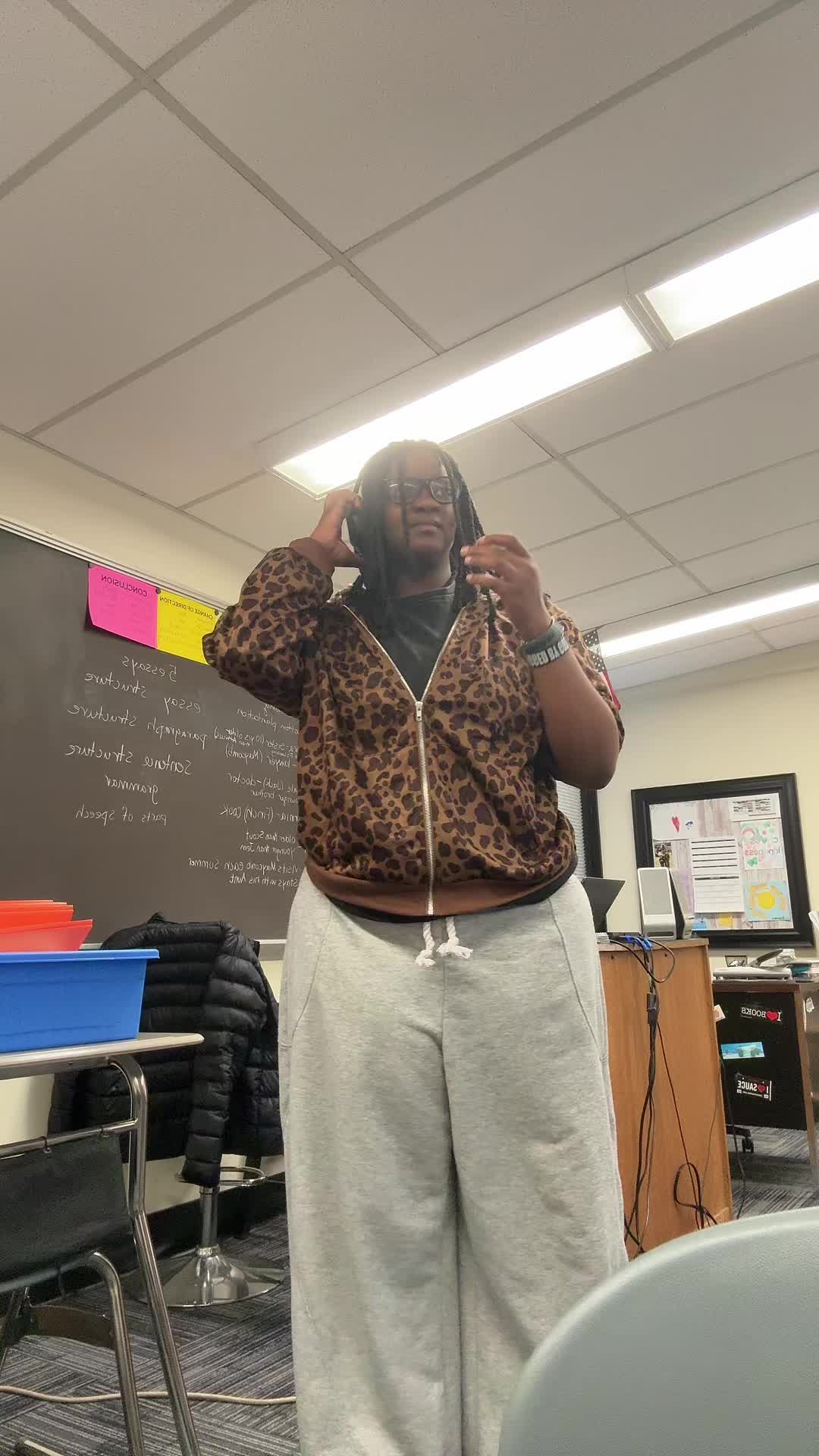 @:p