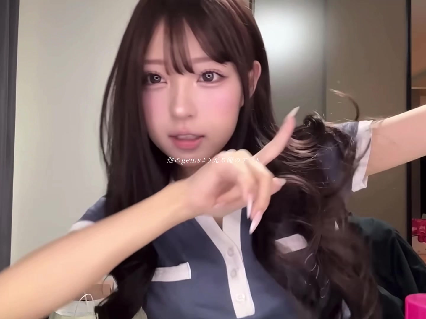 @༒
