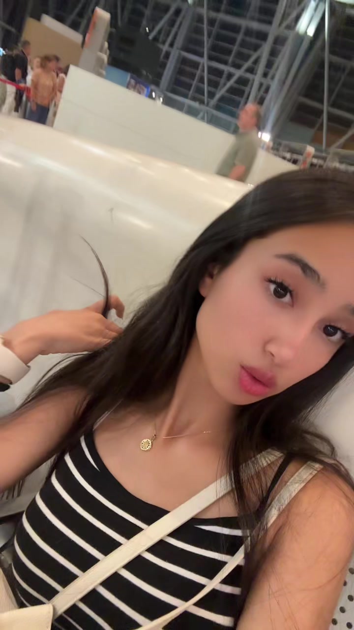 @ʀᴏᴢʜᴀɴ 🦢🎀
