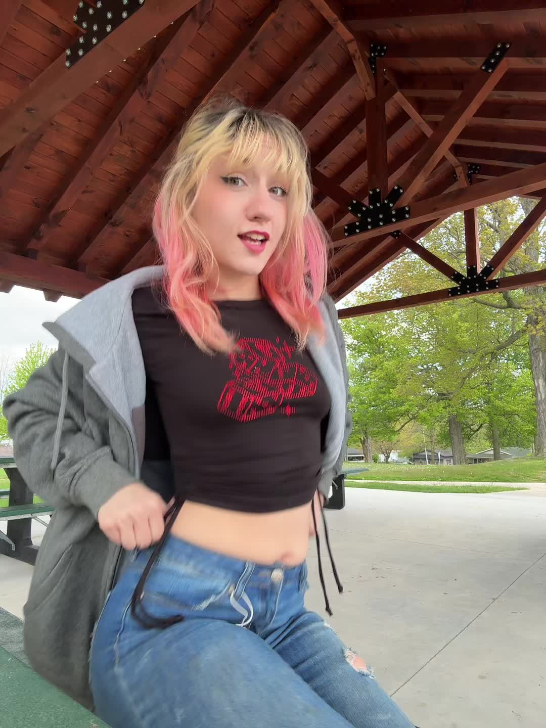 @notbakedtiara