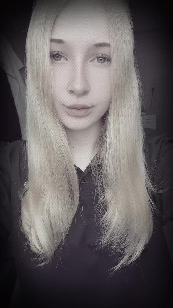 @𝒸𝒽𝒶𝓃𝓉𝒾🇵🇱