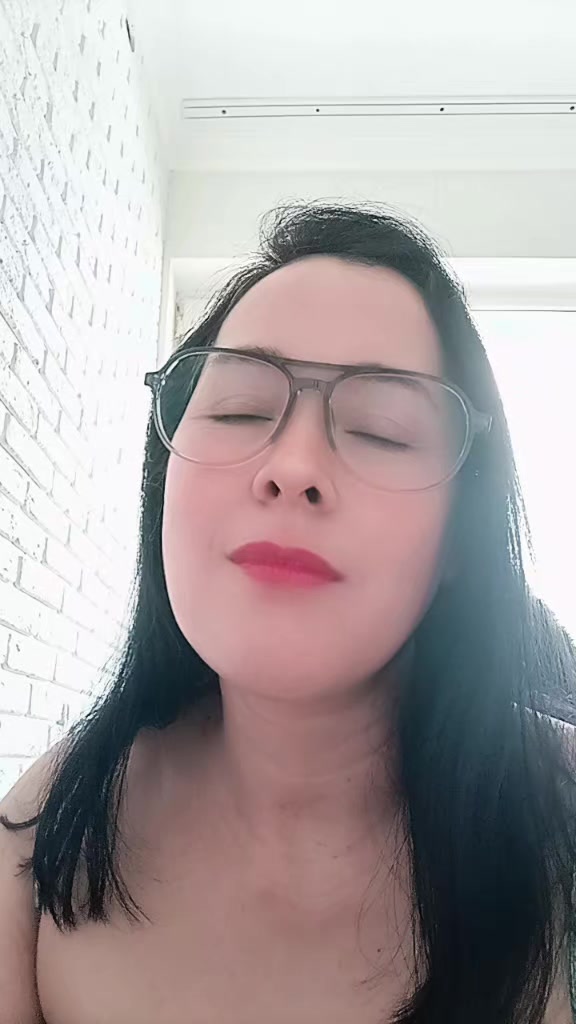 @LHYNNA