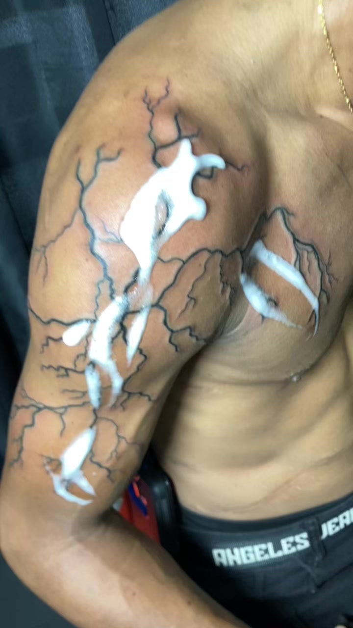 @LuisH.ink