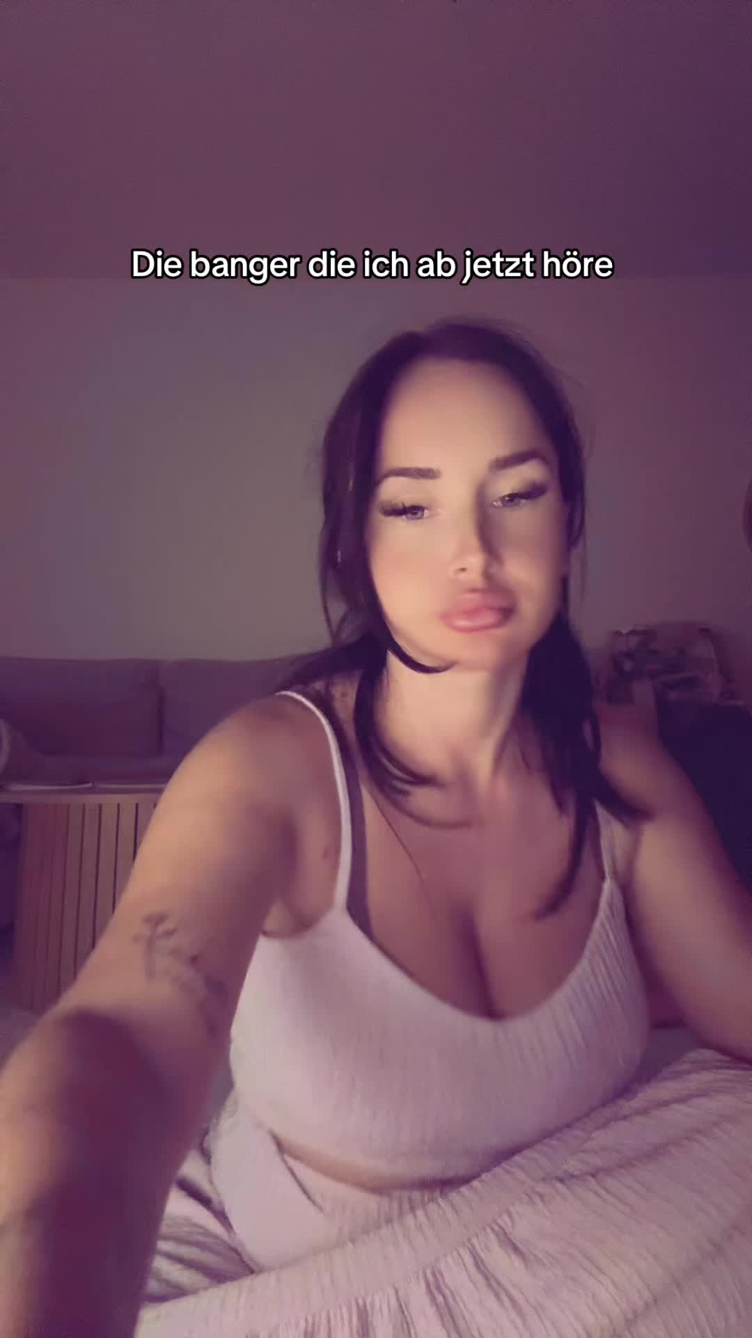 @Kyrabrg