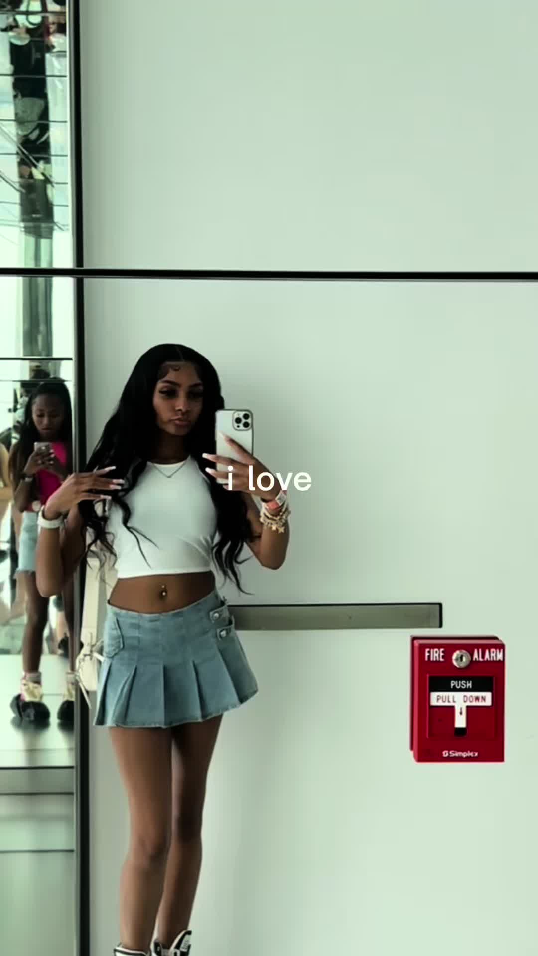 @nia