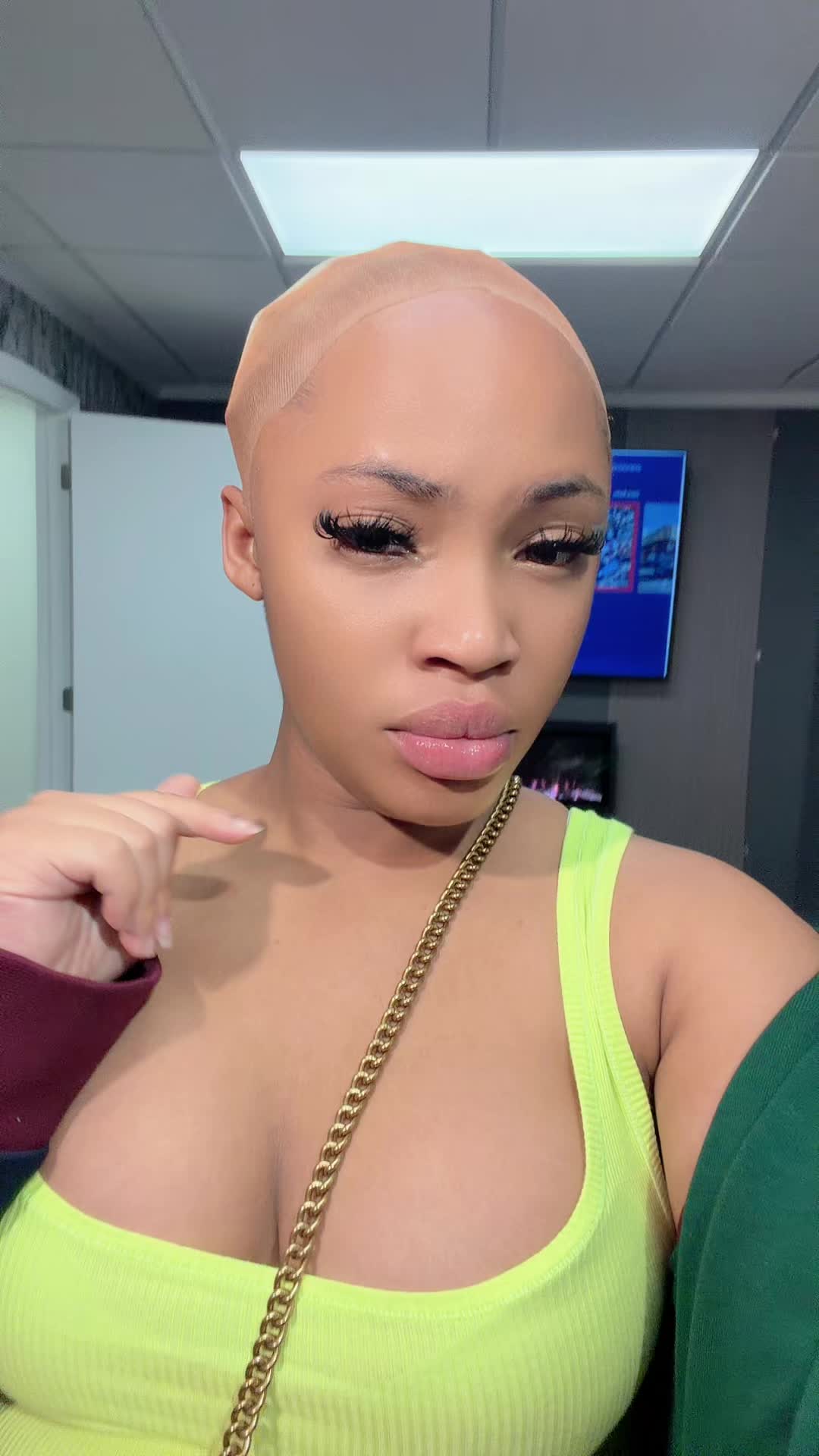 @moyyyaa_8