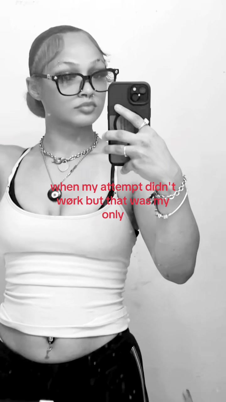 @sorrowsiren•