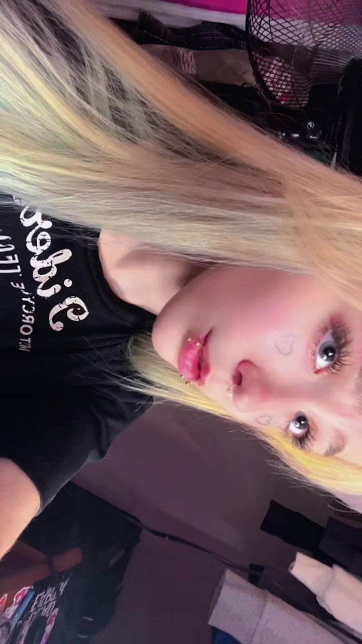 @Gothic Hippie